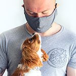 How to make your dog feel comfortable around face masks